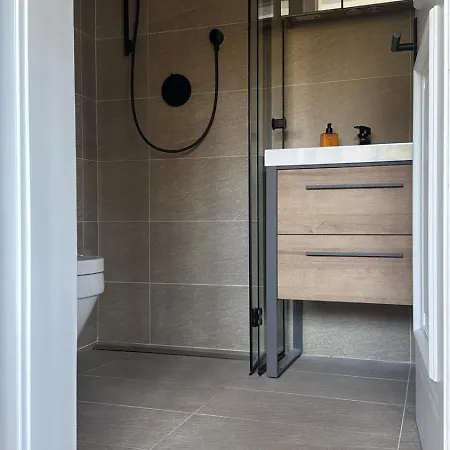 Liva Living, Mit Berg- Und Seeblick, Grosse Terrassen 圣吉尔根