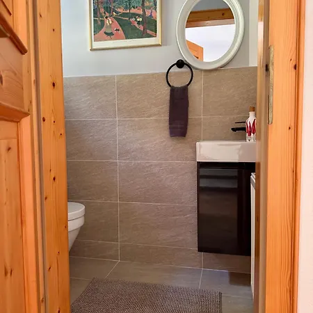 Apartamento Liva Living, Lifestyle Ferienwohnung Mit Berg- & Seeblick *