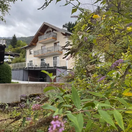 Liva Living, Mit Berg- Und Seeblick, Große Terrassen *